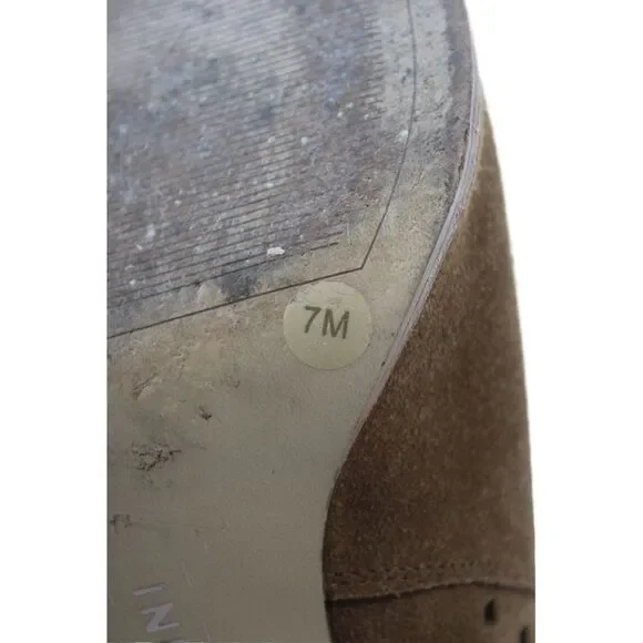 Gianni Bini Womens Suede Rezzy Perforated Peep-Toe Booties Brown Size 7 - Picture 6 of 6